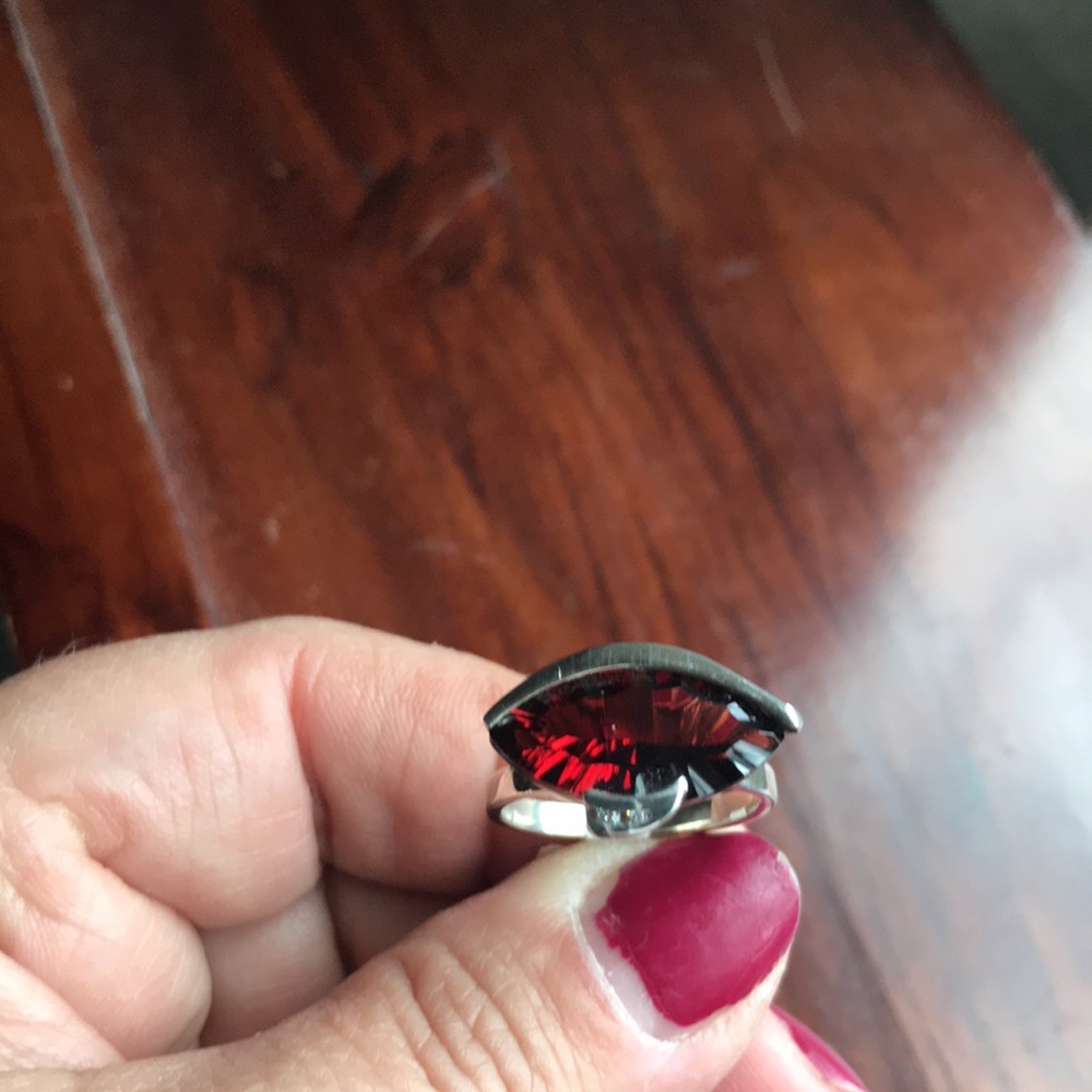 Ring - Picture 2 of 2